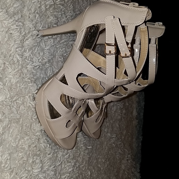 Heels - Picture 2 of 2